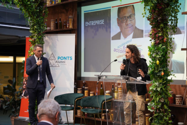 1DFE119B-EF28-4C5A-8274-C14C935305F2