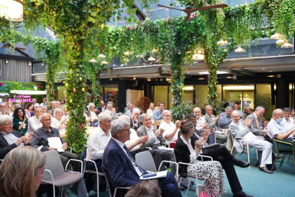 204C39C6-90CE-442B-8996-34509BC607F1