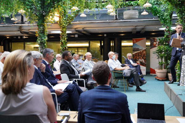 3FC0F40D-5767-4879-9423-19C9A7D66173