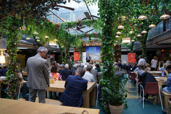 7AA107D0-3EBD-478B-BE20-736AEADECE9A