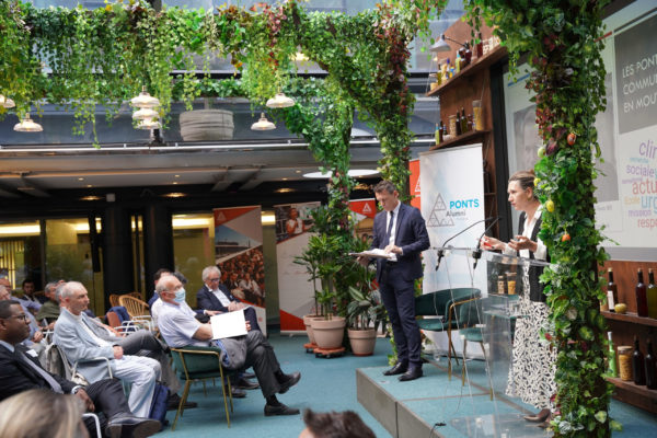 87A8DAED-1674-401C-91A4-246458BE4DF1