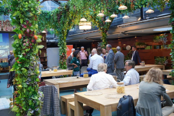 988EA78F-CCE5-498F-B708-91D359DE1FC7