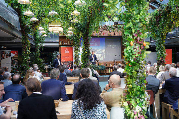 A77F06ED-F128-4C3E-8D88-792EB2D384C3