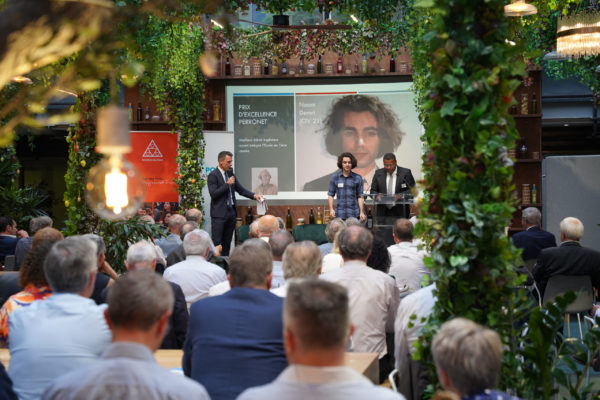 B7A95EBD-89EC-42CA-AEA5-9145901322F2