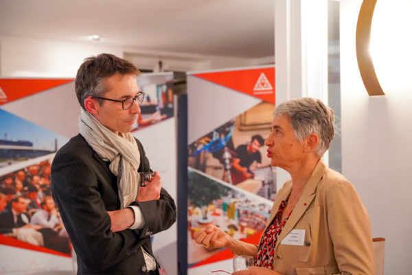 10EA2437-2EF2-4DAE-AA94-BA23D2930A66