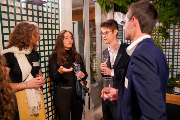 6E55E75E-D7F7-43D1-87A7-180E2F9C4226