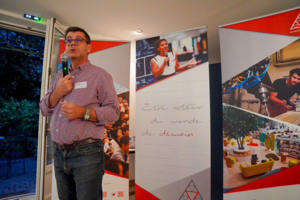 6EA3668D-7CFE-4416-BC5F-30F9C2C1221E