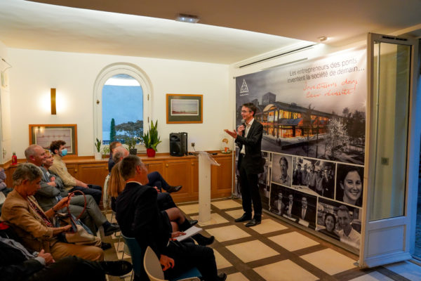 E1910C3C-CF95-43AC-87F3-8FE350087260