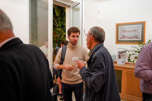 EC5DC3C2-D774-49EA-A9BF-128B420AB694