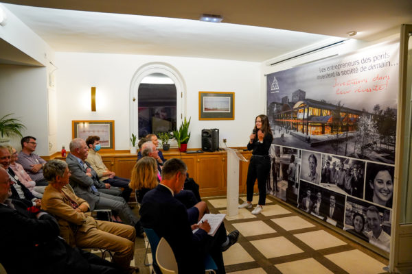 FA9CD142-CC25-4ED3-AED3-F1D2C0408DA1